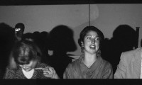 Telling 1986, Peter Cheslyn (Gene Shalit), Jenny Plumbstead (Jane Pauley), Brigit Kitchen (Maria Shriver), Bruce Keller (Willard Scott), Yuji Sone behind orchestra.